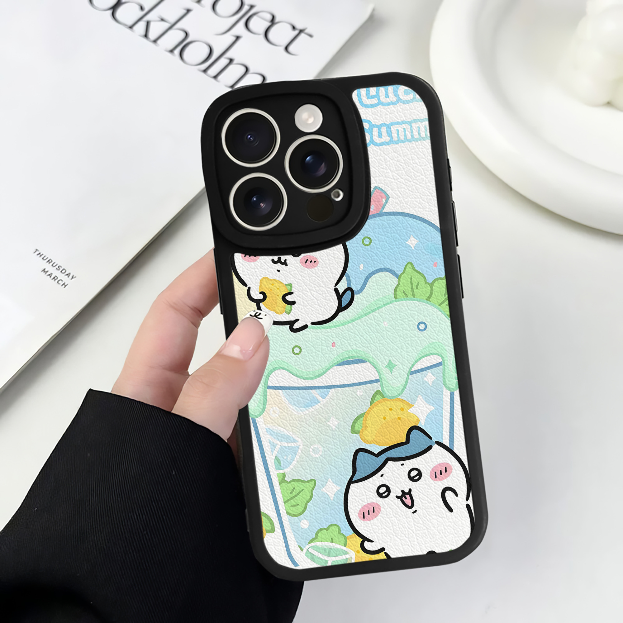 （画像用） ちいかわ Chii-kawa 【iPhone 16シリーズ対応】シリコンスマホケース（レザー調） 材質：シリコン
